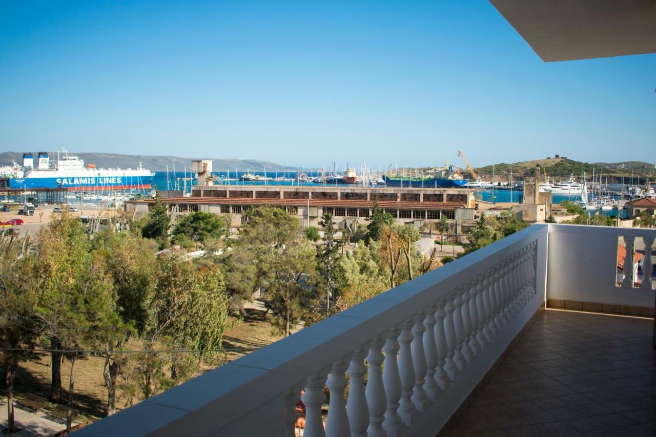 Nikolakakis Rooms Lavrio Exterior photo